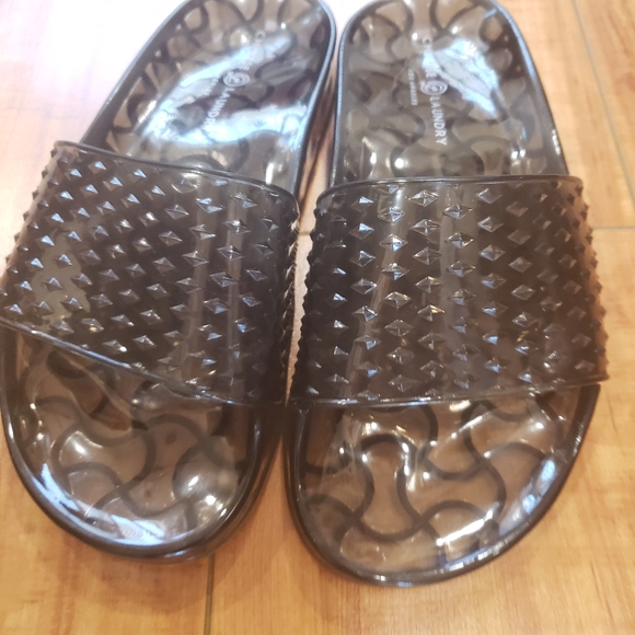 Chinese Laundry jelly flip flops - Picture 3 of 6